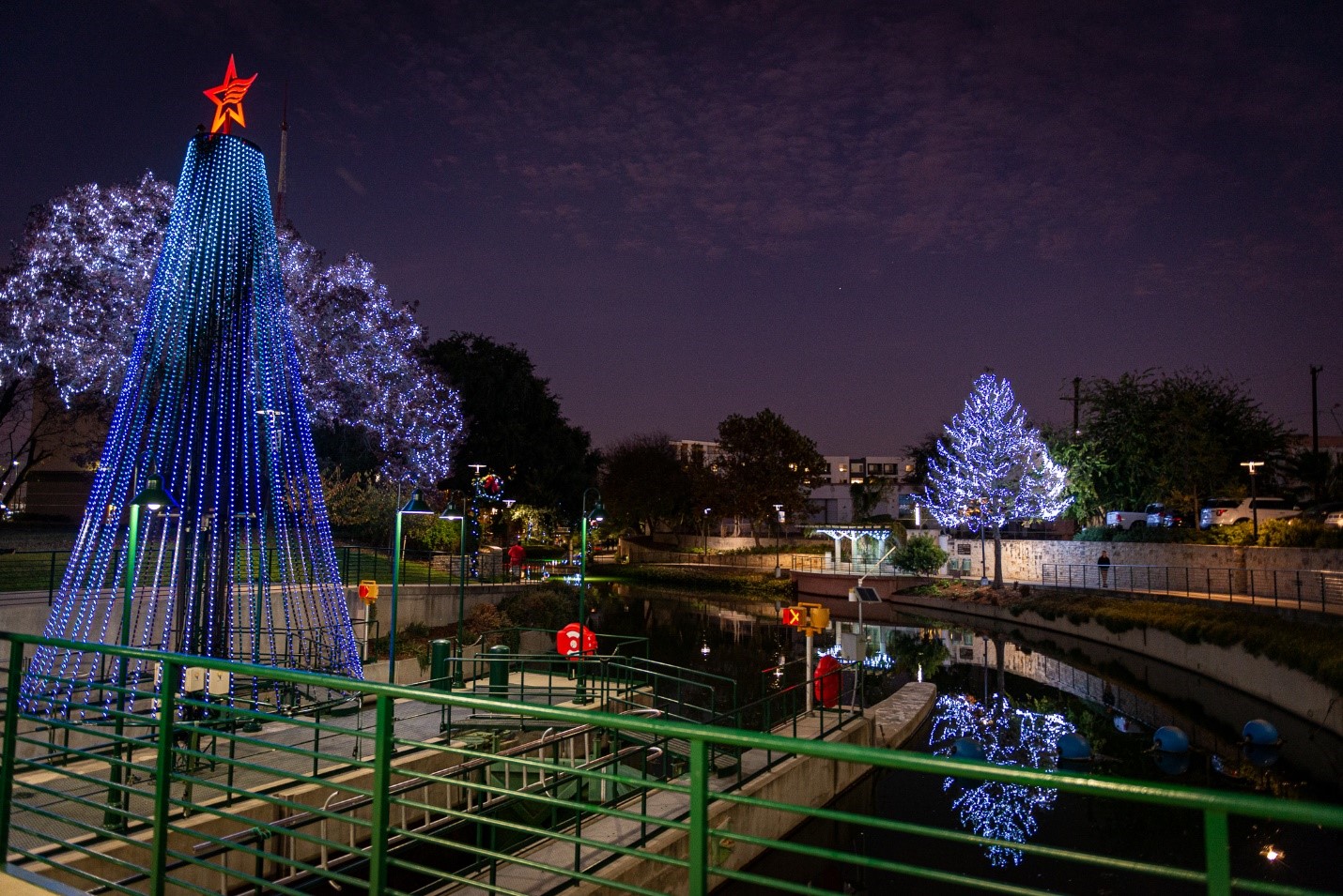 Museum Reach River of Lights 30 ft. Musical Holiday Tree at the Lock & Dam. 