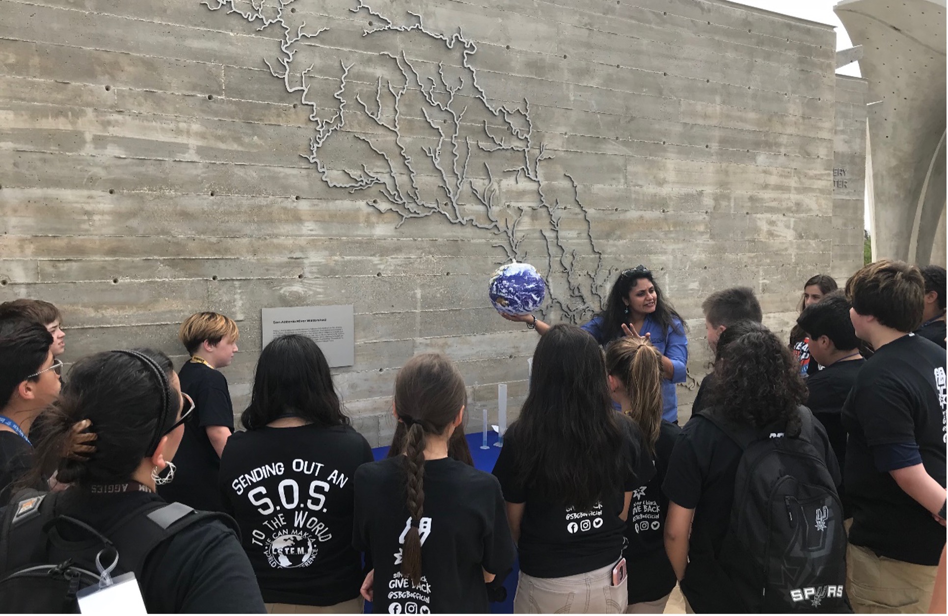 Educating High School students about their watershed and inspiring river responsibilities at Confluence Park