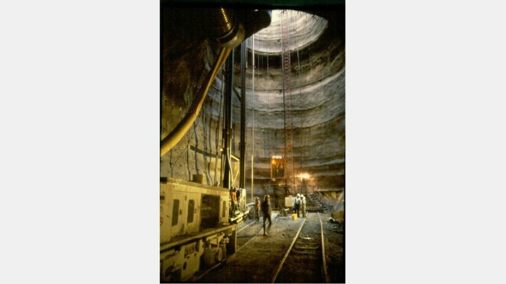 1997_sa_river_flood_tunnel