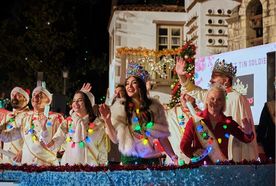 Christmas Parade featuring River Walk royalty